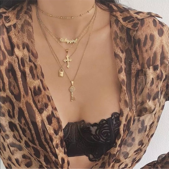 Urban Outfitters Jewelry - 3/$30 💛 Multi Layer Pendant Necklace